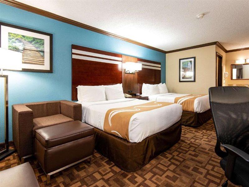 Quality Inn & Suites Quakertown-Allentown Экстерьер фото