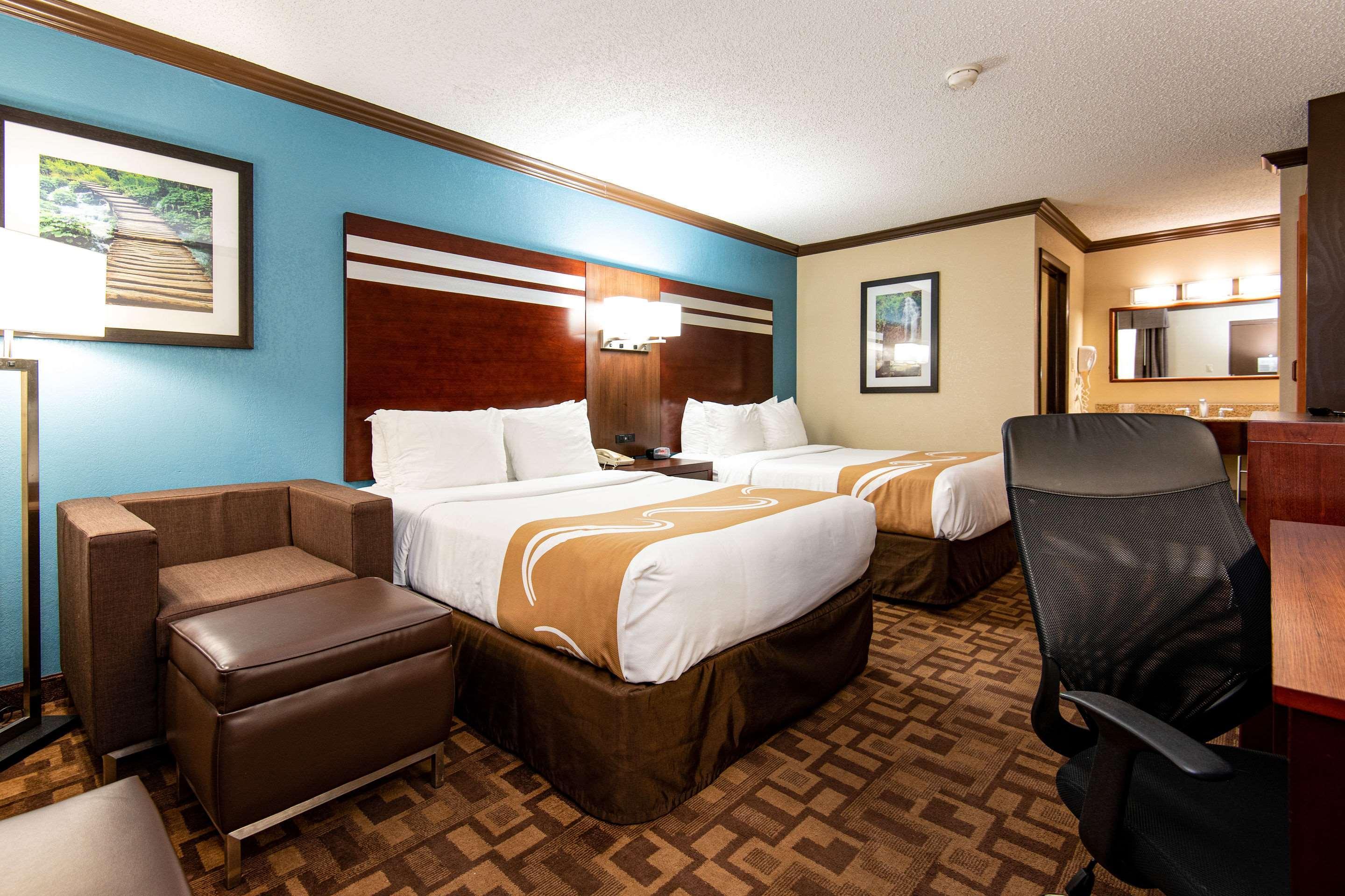 Quality Inn & Suites Quakertown-Allentown Экстерьер фото