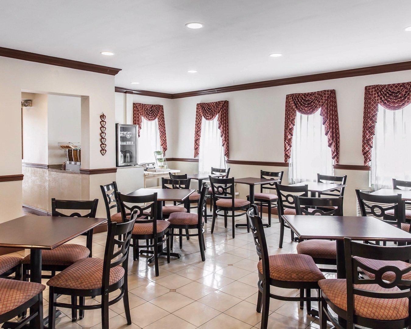 Quality Inn & Suites Quakertown-Allentown Экстерьер фото