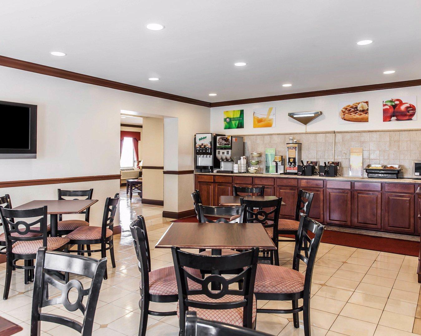 Quality Inn & Suites Quakertown-Allentown Экстерьер фото