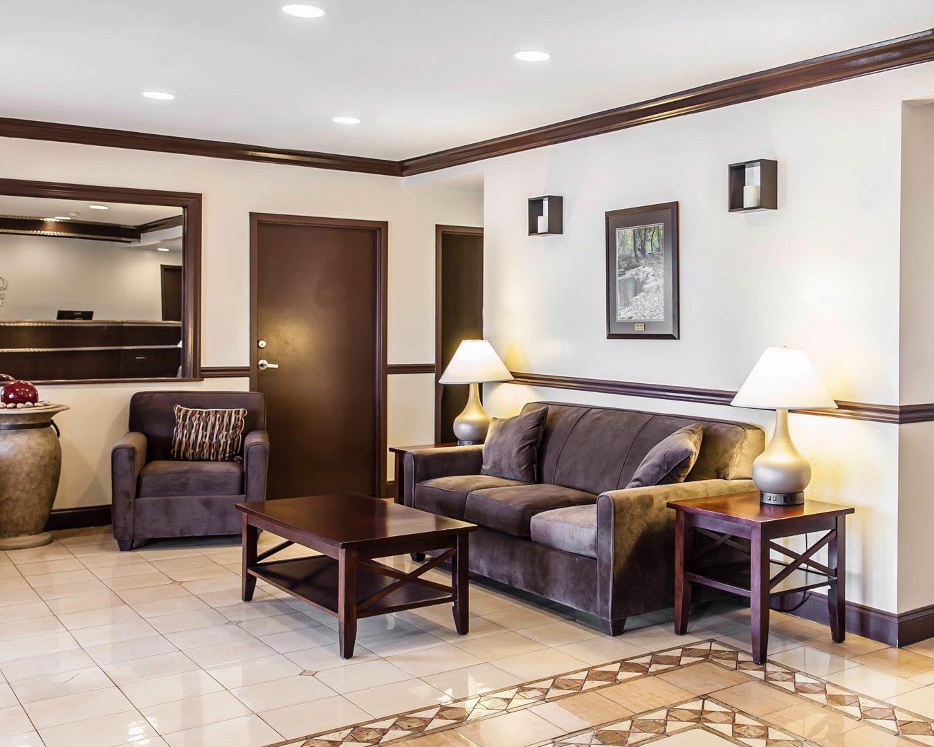 Quality Inn & Suites Quakertown-Allentown Экстерьер фото