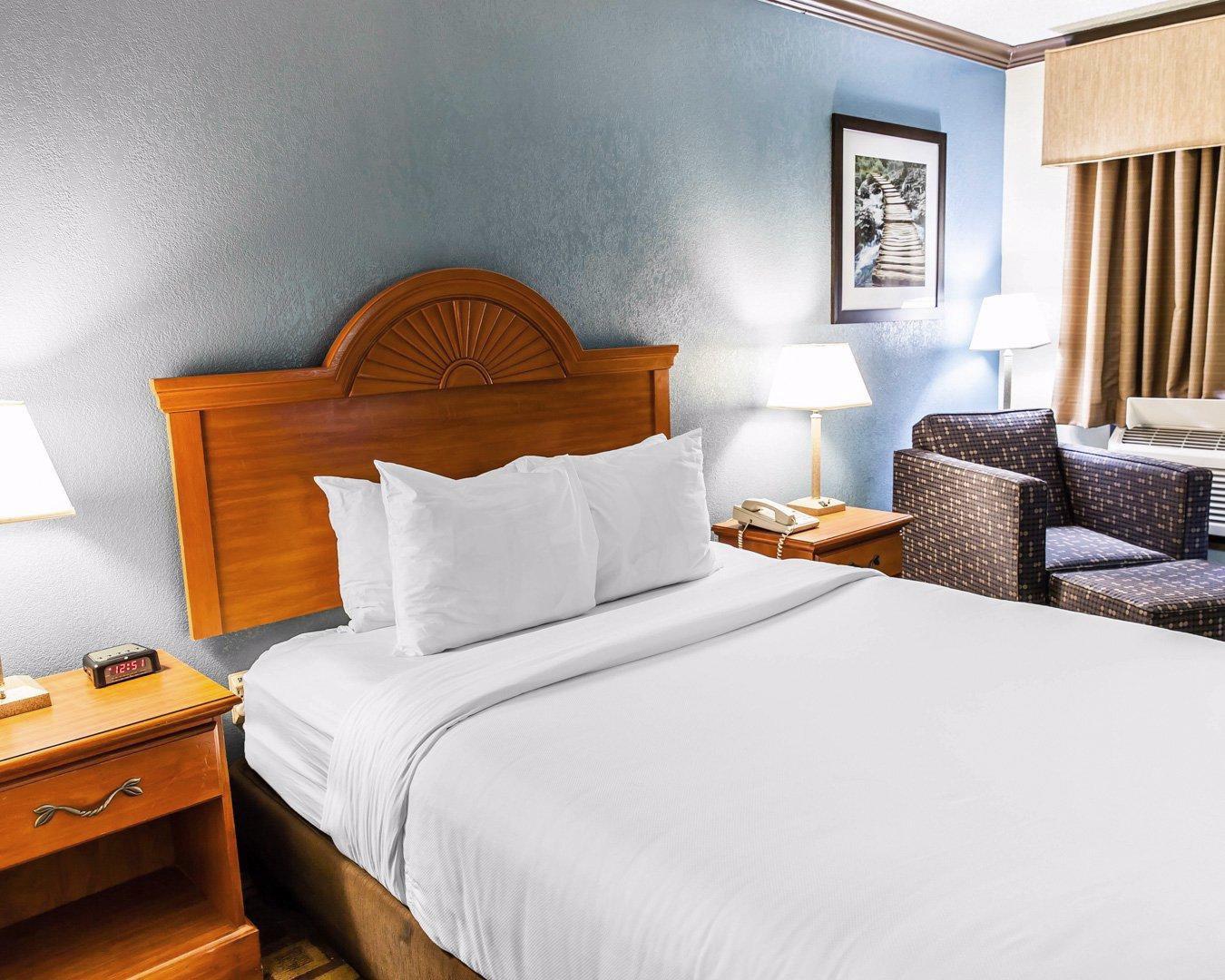 Quality Inn & Suites Quakertown-Allentown Экстерьер фото