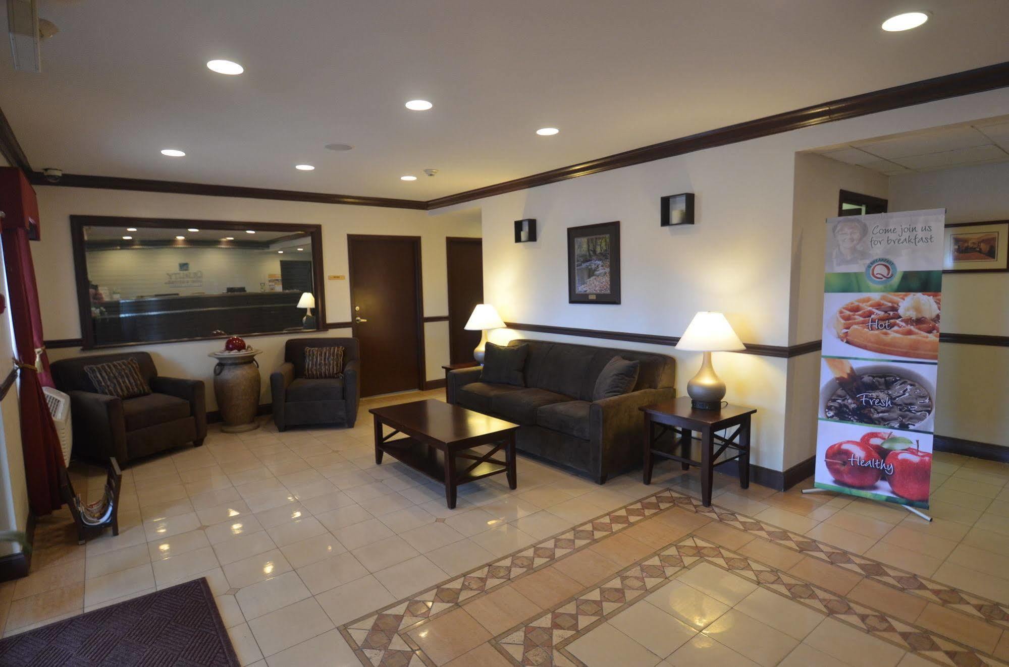 Quality Inn & Suites Quakertown-Allentown Экстерьер фото